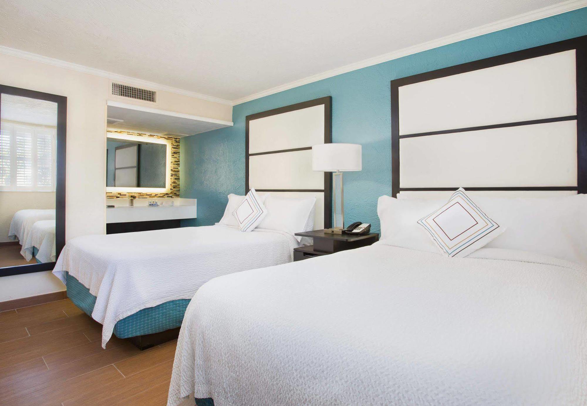 Fairfield Inn & Suites By Marriott Key West Ngoại thất bức ảnh